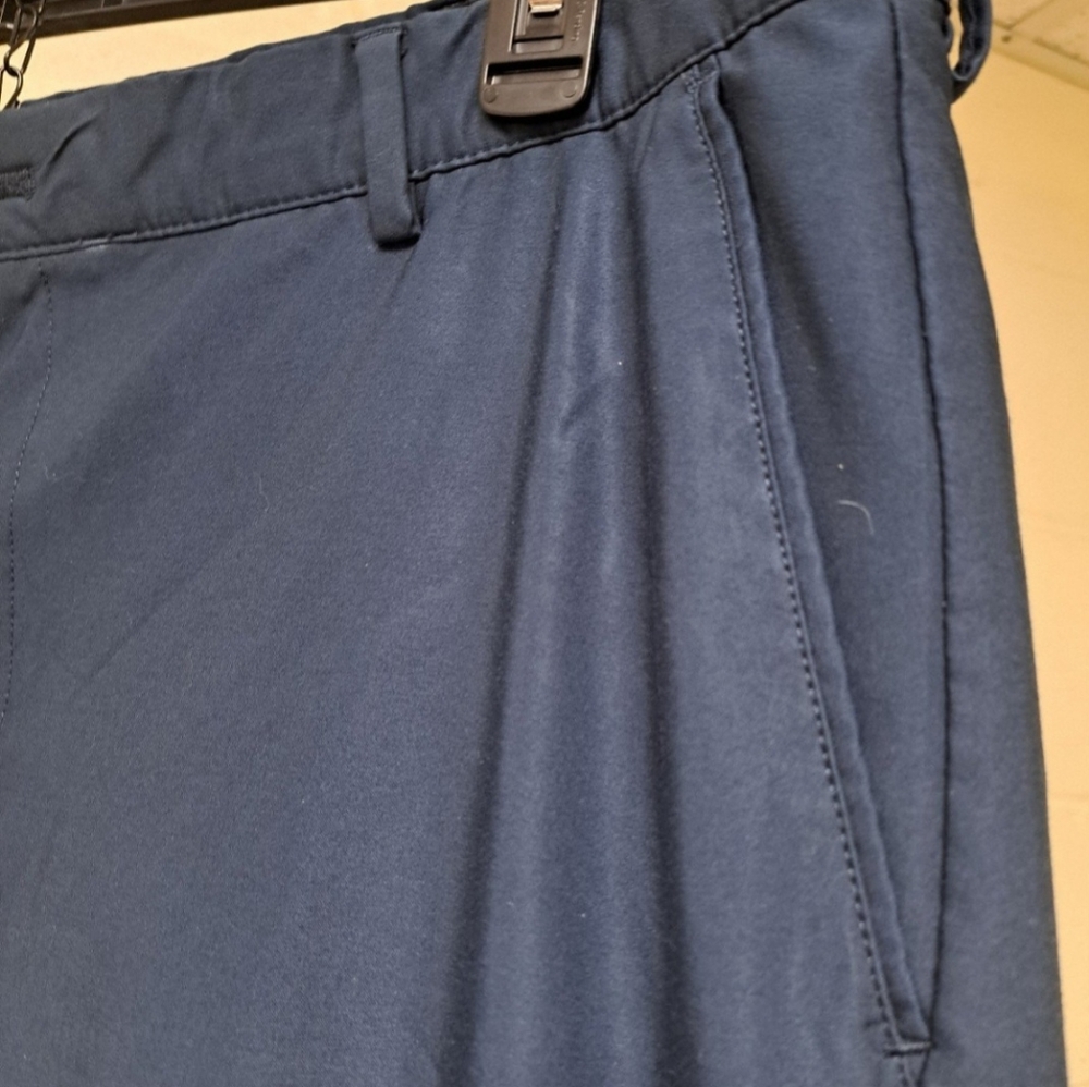 Men's Greg Norman 42×32 Blue Dress  Pants. - Picture 4 of 9